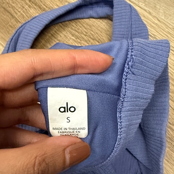 ALO Ribbed Sports bra - Picture 3 of 3